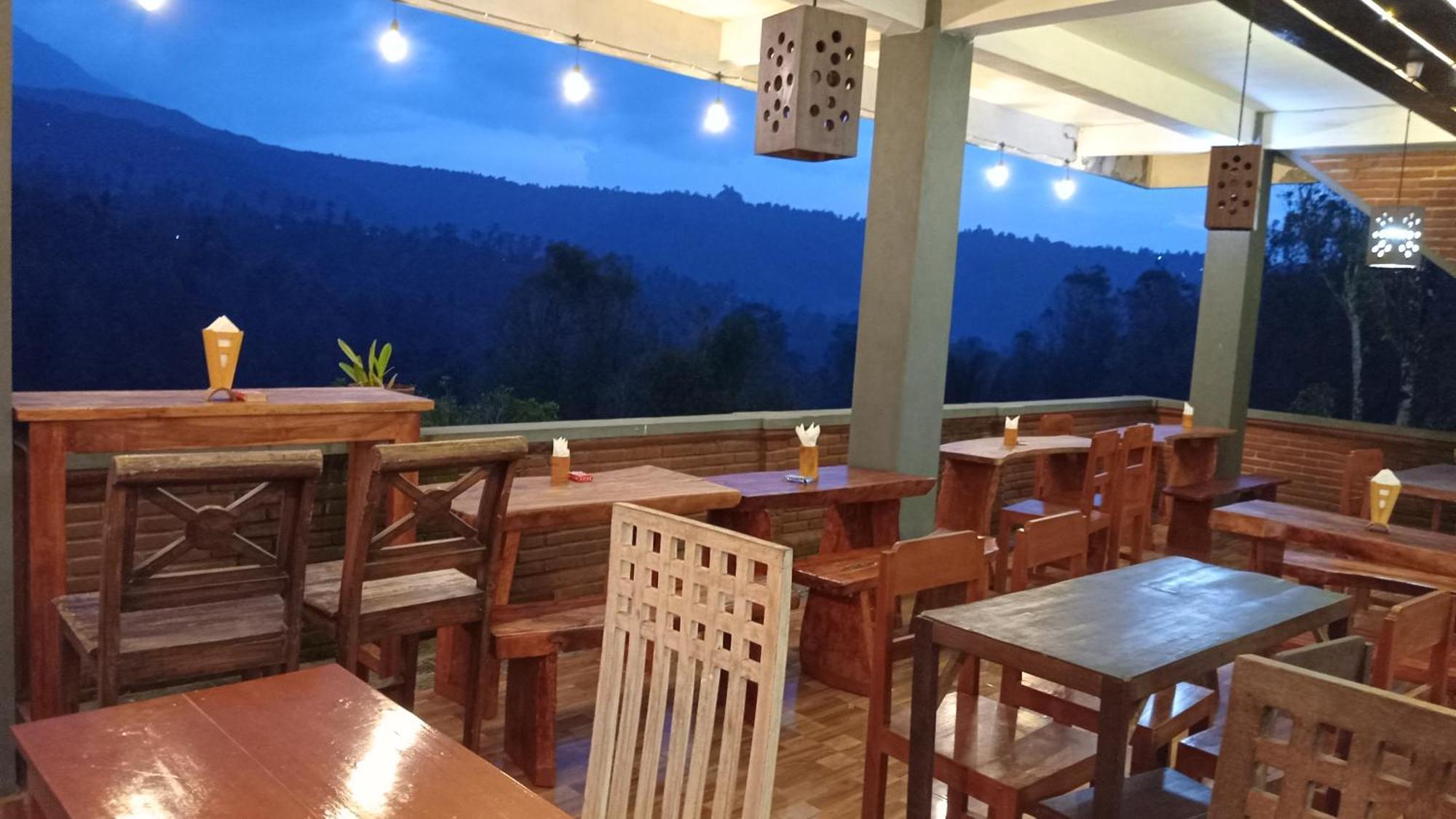 Kanaya Homestay & Warung Heaven Munduk エクステリア 写真